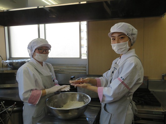 栄養士校　学外実習がんばりました！