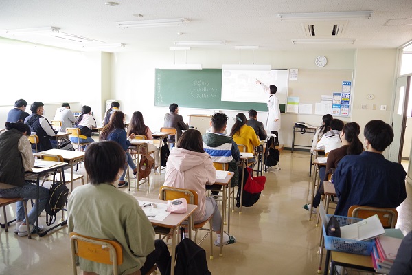 「食と健康」の特別講義を受けました！