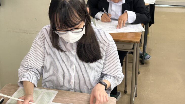 平岡介護福祉専門学校1年生　初めてのテストがんばりました(*^^)v