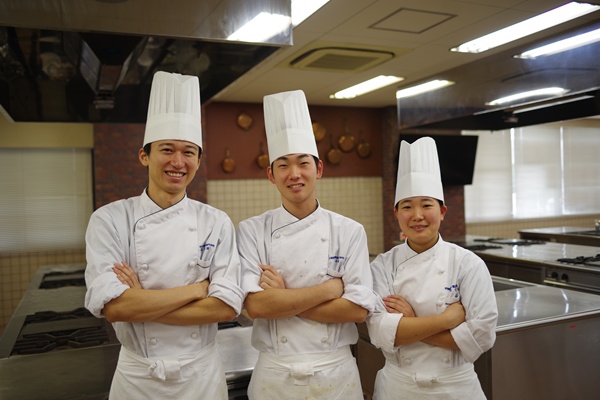 調理技術コンクール（通称グルメピック）九州地区大会、全部門九州１位！１２年連続九州トップ！